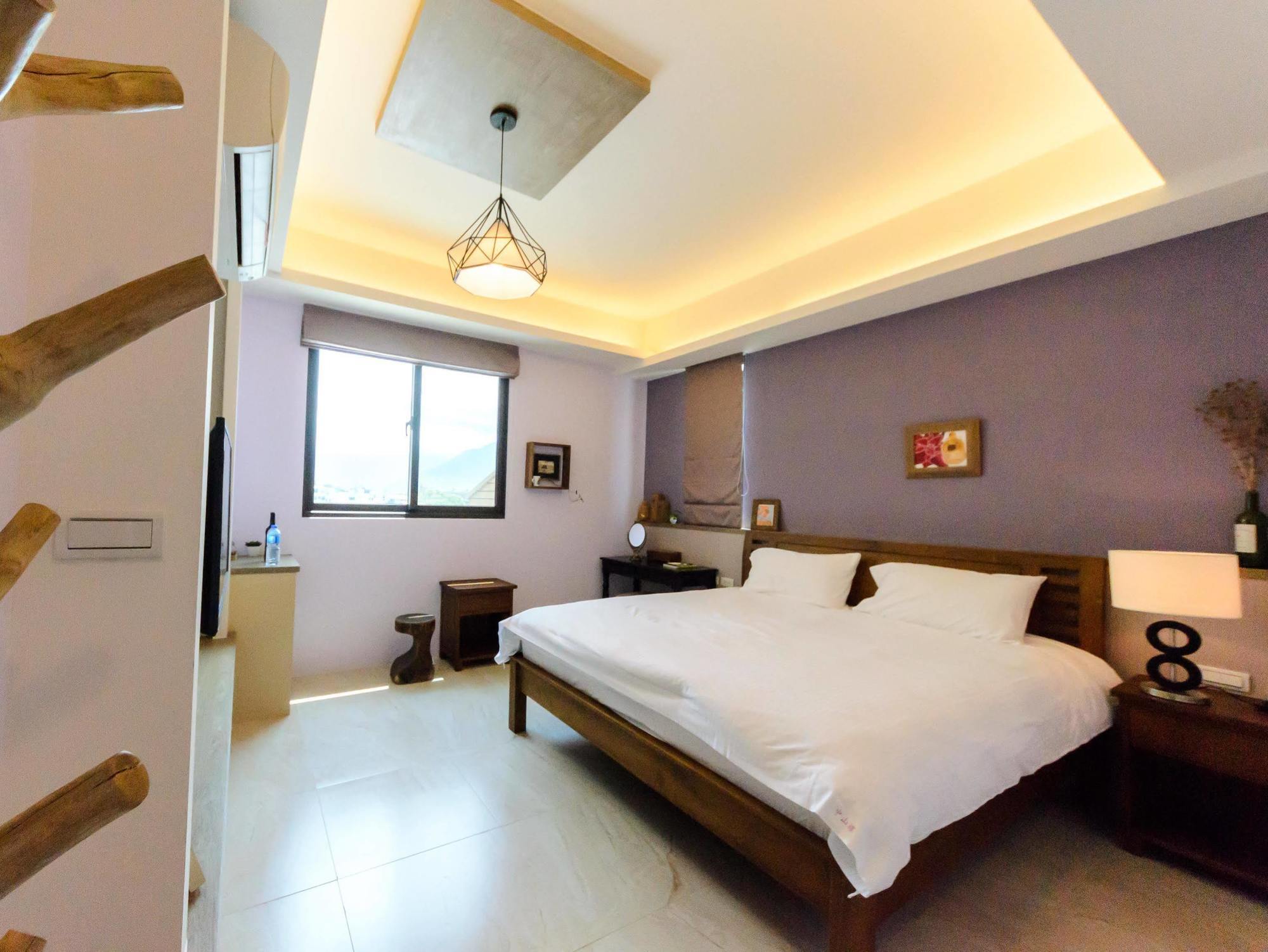Jhongshan Building Bed And Breakfast Hualien Eksteriør billede